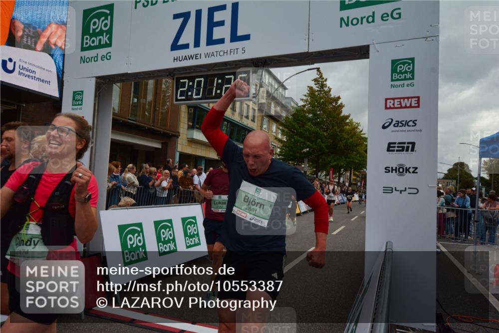 20.09.2026 - PSD Bank Halbmarathon LAZAROV Photography http://msf.ph/oto/10553387 20.09.2026 12:01:25 Ziel 1027, 1328, 1382, 1641, 1928, 1933, 1999, 2142, 2174, 2189, 2383, 2494, 2661, 2748, 3148, 3271, 3446, 3492, 4334 meine-sportfotos.de