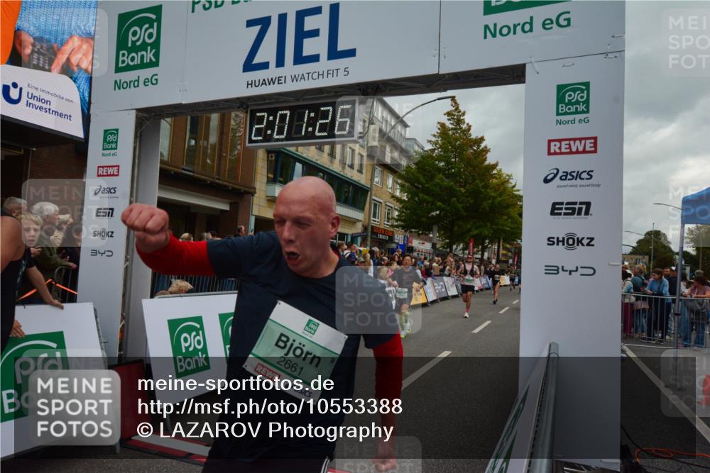 20.09.2026 - PSD Bank Halbmarathon LAZAROV Photography http://msf.ph/oto/10553388 20.09.2026 12:01:26 Ziel 1027, 1142, 1328, 1382, 1393, 1641, 1928, 1933, 1999, 2142, 2174, 2189, 2383, 2494, 2661, 2748, 3148, 3271, 3446, 3492, 4334 meine-sportfotos.de
