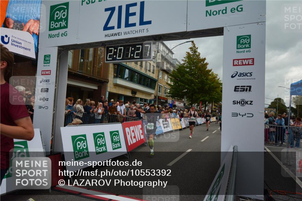 20.09.2026 - PSD Bank Halbmarathon LAZAROV Photography http://msf.ph/oto/10553392 20.09.2026 12:01:26 Ziel 1027, 1142, 1328, 1382, 1393, 1641, 1928, 1933, 1999, 2142, 2174, 2189, 2383, 2494, 2661, 2748, 3148, 3271, 3446, 3492, 4334 meine-sportfotos.de