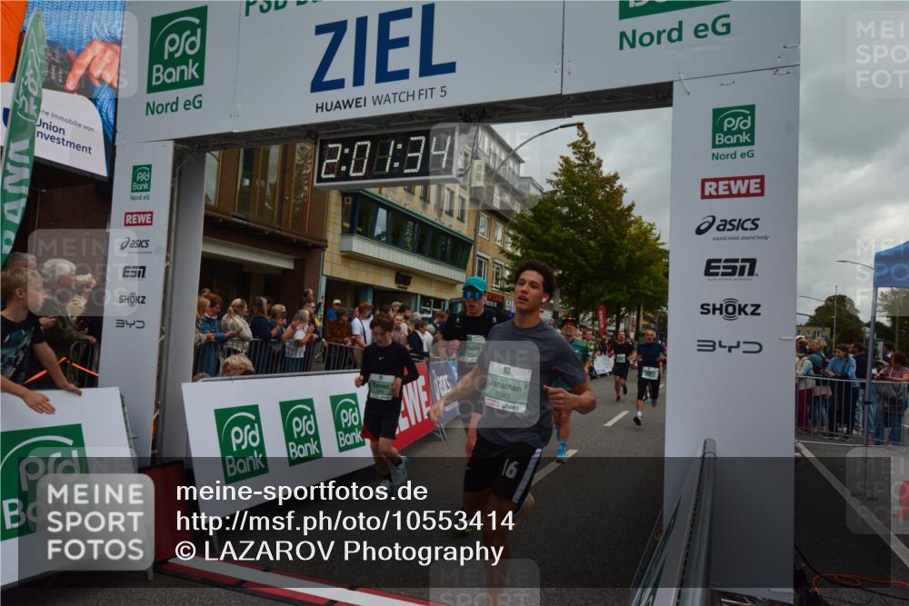 20.09.2026 - PSD Bank Halbmarathon LAZAROV Photography http://msf.ph/oto/10553414 20.09.2026 12:01:33 Ziel 1142, 1227, 1328, 1382, 1393, 1689, 1933, 1999, 2169, 2189, 2383, 2397, 2748, 3148, 3161, 3271, 3399, 3446, 3492, 3862, 4707 meine-sportfotos.de