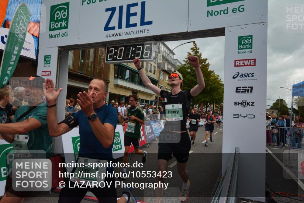 20.09.2026 - PSD Bank Halbmarathon LAZAROV Photography http://msf.ph/oto/10553423 20.09.2026 12:01:35 Ziel 1142, 1227, 1257, 1328, 1382, 1393, 1689, 1933, 1999, 2169, 2189, 2383, 2397, 3148, 3161, 3218, 3271, 3399, 3446, 3492, 3862, 4707 meine-sportfotos.de