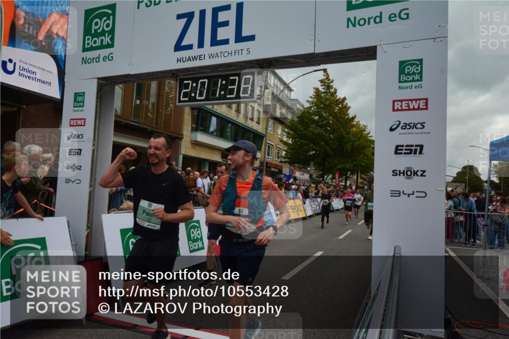20.09.2026 - PSD Bank Halbmarathon LAZAROV Photography http://msf.ph/oto/10553428 20.09.2026 12:01:38 Ziel 1142, 1153, 1227, 1257, 1328, 1382, 1393, 1689, 1933, 2169, 2189, 2383, 2397, 3148, 3161, 3218, 3399, 3446, 3862, 4707 meine-sportfotos.de
