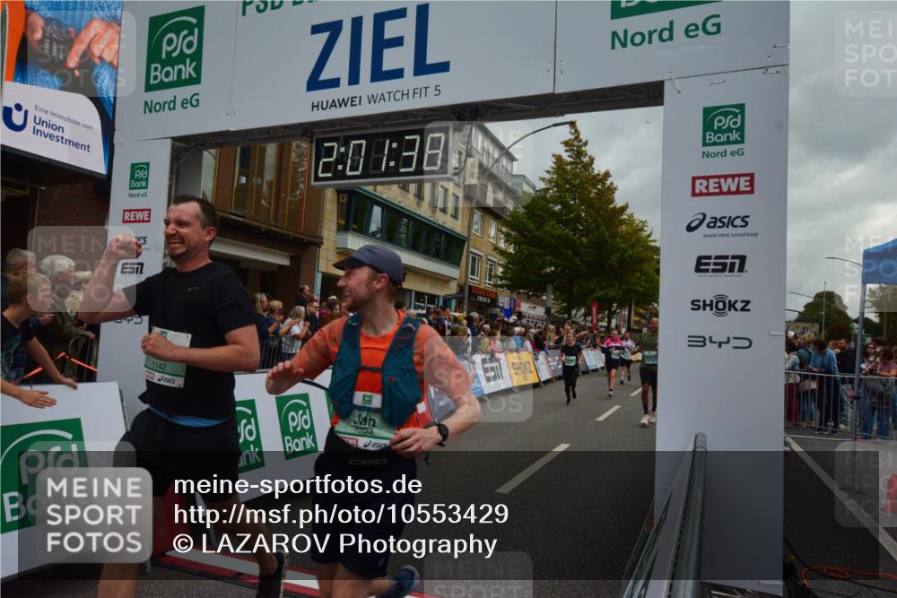 20.09.2026 - PSD Bank Halbmarathon LAZAROV Photography http://msf.ph/oto/10553429 20.09.2026 12:01:38 Ziel 1142, 1153, 1227, 1257, 1328, 1382, 1393, 1689, 1933, 2169, 2189, 2383, 2397, 3148, 3161, 3218, 3399, 3446, 3862, 4707 meine-sportfotos.de