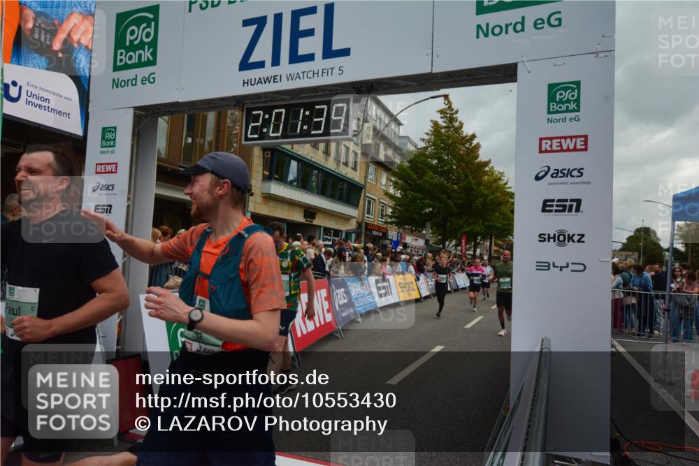 20.09.2026 - PSD Bank Halbmarathon LAZAROV Photography http://msf.ph/oto/10553430 20.09.2026 12:01:38 Ziel 1142, 1153, 1227, 1257, 1328, 1382, 1393, 1689, 1933, 2169, 2189, 2383, 2397, 3148, 3161, 3218, 3399, 3446, 3862, 4707 meine-sportfotos.de