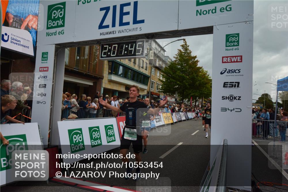 20.09.2026 - PSD Bank Halbmarathon LAZAROV Photography http://msf.ph/oto/10553454 20.09.2026 12:01:44 Ziel 1142, 1153, 1227, 1257, 1393, 1607, 1689, 2169, 2397, 2806, 3161, 3218, 3302, 3399, 3862, 4089, 4549, 4707 meine-sportfotos.de