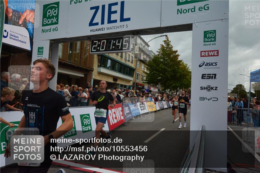 20.09.2026 - PSD Bank Halbmarathon LAZAROV Photography http://msf.ph/oto/10553456 20.09.2026 12:01:45 Ziel 1153, 1227, 1257, 1607, 1689, 2169, 2397, 2806, 3161, 3218, 3302, 3399, 3862, 4089, 4549, 4646, 4707 meine-sportfotos.de
