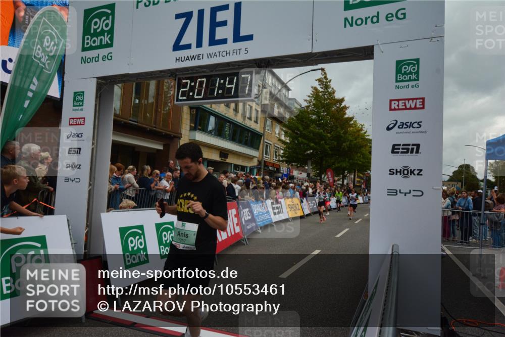 20.09.2026 - PSD Bank Halbmarathon LAZAROV Photography http://msf.ph/oto/10553461 20.09.2026 12:01:47 Ziel 1153, 1227, 1257, 1607, 1689, 2169, 2806, 2995, 3161, 3218, 3302, 3399, 3485, 3862, 4089, 4549, 4646, 4707 meine-sportfotos.de