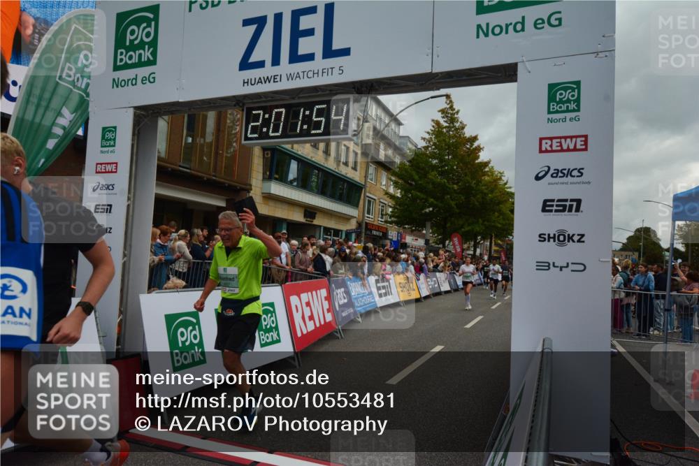 20.09.2026 - PSD Bank Halbmarathon LAZAROV Photography http://msf.ph/oto/10553481 20.09.2026 12:01:53 Ziel 1153, 1257, 1607, 2806, 2881, 2995, 3007, 3135, 3218, 3302, 3485, 4089, 4167, 4549, 4646 meine-sportfotos.de