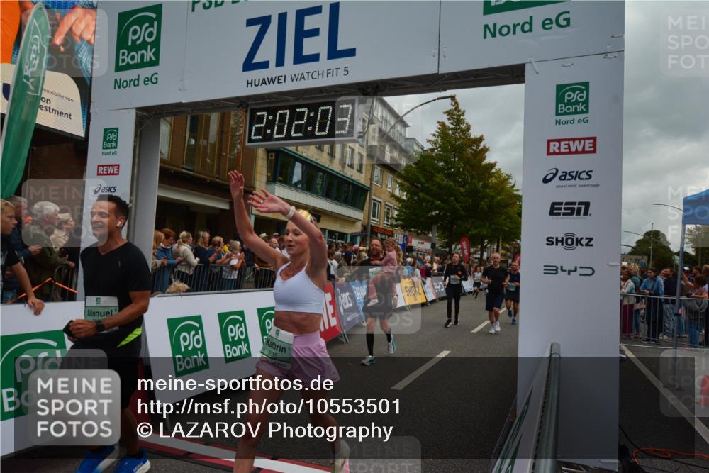 20.09.2026 - PSD Bank Halbmarathon LAZAROV Photography http://msf.ph/oto/10553501 20.09.2026 12:02:03 Ziel 1585, 1926, 2486, 2489, 2865, 2881, 2947, 2995, 3007, 3135, 3179, 3458, 3485, 3536, 3557, 3704, 3705, 3793, 4167, 4574, 4646, 4719 meine-sportfotos.de