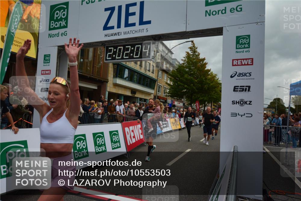 20.09.2026 - PSD Bank Halbmarathon LAZAROV Photography http://msf.ph/oto/10553503 20.09.2026 12:02:03 Ziel 1585, 1926, 2486, 2489, 2865, 2881, 2947, 2995, 3007, 3135, 3179, 3458, 3485, 3536, 3557, 3704, 3705, 3793, 4167, 4574, 4646, 4719 meine-sportfotos.de