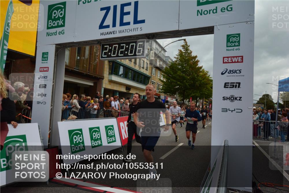 20.09.2026 - PSD Bank Halbmarathon LAZAROV Photography http://msf.ph/oto/10553511 20.09.2026 12:02:05 Ziel 1585, 1926, 2486, 2489, 2865, 2881, 2947, 2995, 3007, 3135, 3179, 3458, 3536, 3557, 3704, 3705, 3793, 4167, 4574, 4719 meine-sportfotos.de