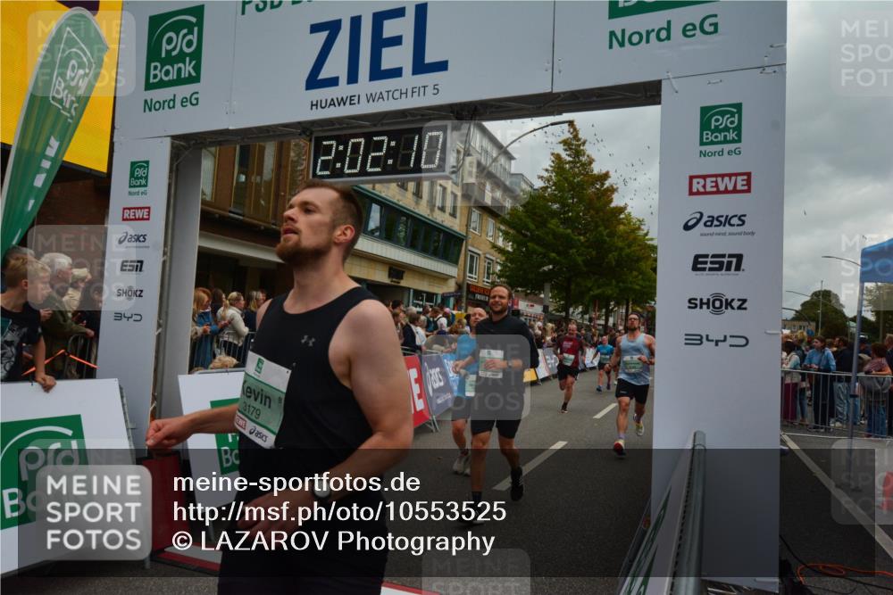 20.09.2026 - PSD Bank Halbmarathon LAZAROV Photography http://msf.ph/oto/10553525 20.09.2026 12:02:09 Ziel 1486, 1585, 1926, 2077, 2486, 2489, 2865, 2881, 2947, 3007, 3135, 3179, 3458, 3536, 3557, 3704, 3705, 3793, 4068, 4167, 4574, 4719 meine-sportfotos.de