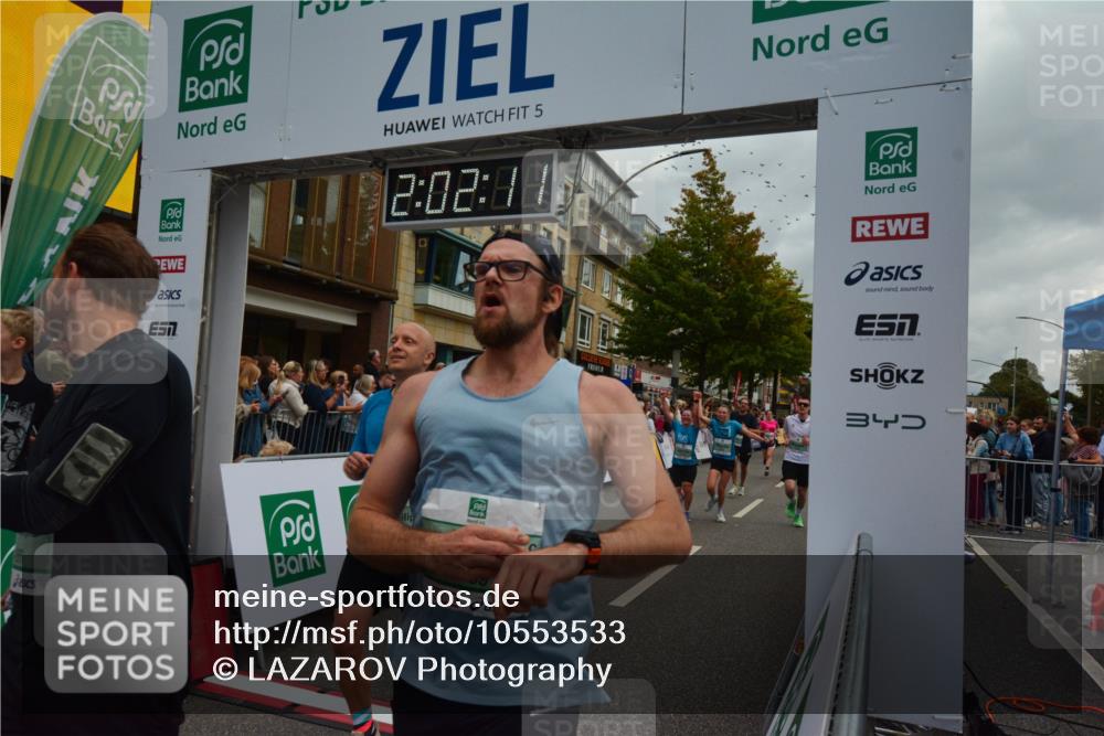 20.09.2026 - PSD Bank Halbmarathon LAZAROV Photography http://msf.ph/oto/10553533 20.09.2026 12:02:11 Ziel 1072, 1250, 1486, 1585, 1926, 2077, 2486, 2489, 2865, 2947, 3179, 3458, 3536, 3557, 3704, 3705, 3793, 4068, 4167, 4574, 4719 meine-sportfotos.de