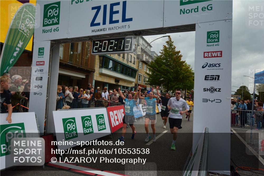 20.09.2026 - PSD Bank Halbmarathon LAZAROV Photography http://msf.ph/oto/10553538 20.09.2026 12:02:12 Ziel 1072, 1250, 1486, 1585, 1926, 2077, 2486, 2489, 2865, 2947, 3179, 3458, 3536, 3557, 3704, 3705, 3793, 4068, 4574, 4719 meine-sportfotos.de