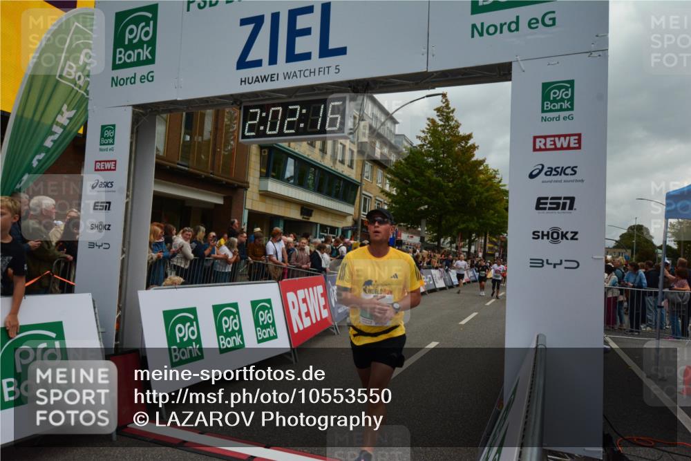 20.09.2026 - PSD Bank Halbmarathon LAZAROV Photography http://msf.ph/oto/10553550 20.09.2026 12:02:15 Ziel 1072, 1126, 1250, 1486, 1585, 1926, 2077, 2395, 2486, 2489, 3179, 3458, 3536, 3557, 3704, 3705, 3793, 4068, 4114, 4115, 4719, 4794 meine-sportfotos.de