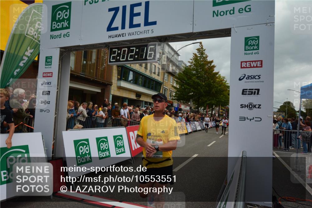20.09.2026 - PSD Bank Halbmarathon LAZAROV Photography http://msf.ph/oto/10553551 20.09.2026 12:02:15 Ziel 1072, 1126, 1250, 1486, 1585, 1926, 2077, 2395, 2486, 2489, 3179, 3458, 3536, 3557, 3704, 3705, 3793, 4068, 4114, 4115, 4719, 4794 meine-sportfotos.de