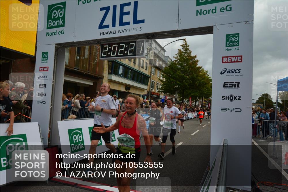 20.09.2026 - PSD Bank Halbmarathon LAZAROV Photography http://msf.ph/oto/10553555 20.09.2026 12:02:21 Ziel 1072, 1126, 1250, 1340, 1486, 1497, 1507, 1926, 2077, 2088, 2395, 2968, 3536, 4068, 4114, 4115, 4485, 4580, 4794 meine-sportfotos.de