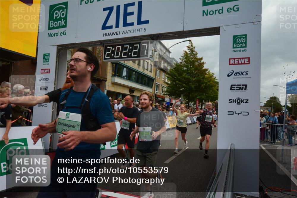 20.09.2026 - PSD Bank Halbmarathon LAZAROV Photography http://msf.ph/oto/10553579 20.09.2026 12:02:27 Ziel 1072, 1126, 1250, 1340, 1403, 1486, 1497, 1507, 1586, 2077, 2084, 2088, 2395, 2817, 2818, 2968, 3240, 4068, 4114, 4115, 4485, 4580, 4794 meine-sportfotos.de