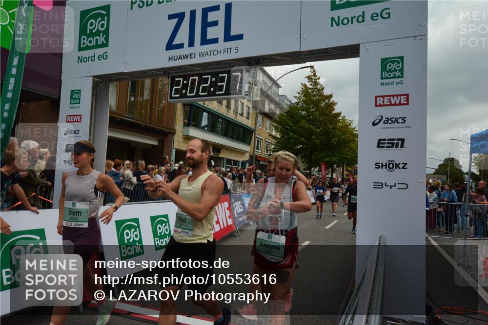 20.09.2026 - PSD Bank Halbmarathon LAZAROV Photography http://msf.ph/oto/10553616 20.09.2026 12:02:36 Ziel 1247, 1403, 1497, 1507, 1586, 1718, 1895, 2084, 2088, 2105, 2817, 2818, 3109, 3240, 3310, 3332, 3354, 3609, 4547, 4565, 4568, 4580 meine-sportfotos.de