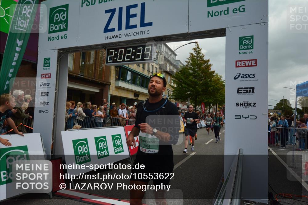20.09.2026 - PSD Bank Halbmarathon LAZAROV Photography http://msf.ph/oto/10553622 20.09.2026 12:02:39 Ziel 1247, 1403, 1586, 1665, 1718, 1895, 2084, 2089, 2105, 2788, 2817, 2818, 3109, 3240, 3310, 3332, 3354, 3609, 4547, 4565, 4568 meine-sportfotos.de