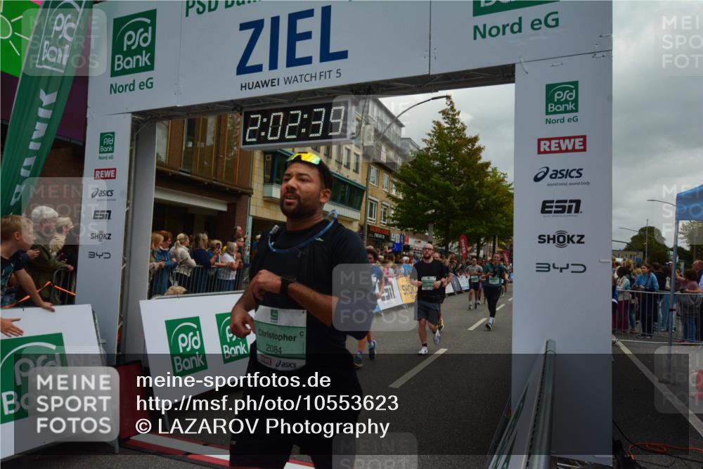20.09.2026 - PSD Bank Halbmarathon LAZAROV Photography http://msf.ph/oto/10553623 20.09.2026 12:02:39 Ziel 1247, 1403, 1586, 1665, 1718, 1895, 2084, 2089, 2105, 2788, 2817, 2818, 3109, 3240, 3310, 3332, 3354, 3609, 4547, 4565, 4568 meine-sportfotos.de