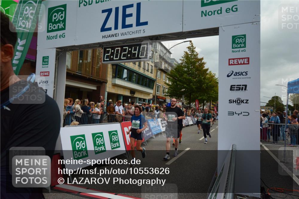 20.09.2026 - PSD Bank Halbmarathon LAZAROV Photography http://msf.ph/oto/10553626 20.09.2026 12:02:39 Ziel 1247, 1403, 1586, 1665, 1718, 1895, 2084, 2089, 2105, 2788, 2817, 2818, 3109, 3240, 3310, 3332, 3354, 3609, 4547, 4565, 4568 meine-sportfotos.de