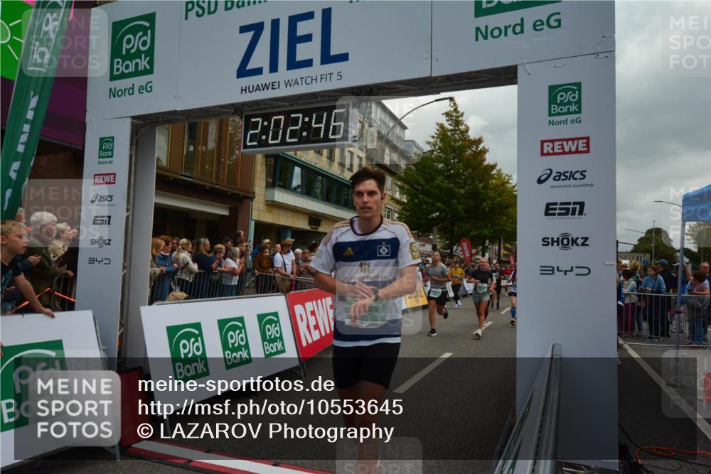 20.09.2026 - PSD Bank Halbmarathon LAZAROV Photography http://msf.ph/oto/10553645 20.09.2026 12:02:45 Ziel 1247, 1280, 1665, 1716, 1718, 1790, 1895, 2019, 2061, 2089, 2105, 2788, 2999, 3109, 3310, 3332, 3354, 3609, 4547, 4565, 4568 meine-sportfotos.de