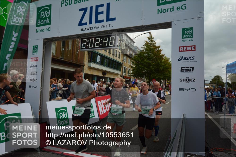 20.09.2026 - PSD Bank Halbmarathon LAZAROV Photography http://msf.ph/oto/10553651 20.09.2026 12:02:48 Ziel 1247, 1280, 1665, 1716, 1718, 1790, 1895, 2019, 2061, 2089, 2105, 2222, 2514, 2788, 2999, 3310, 3332, 3609, 4354, 4547, 4568 meine-sportfotos.de
