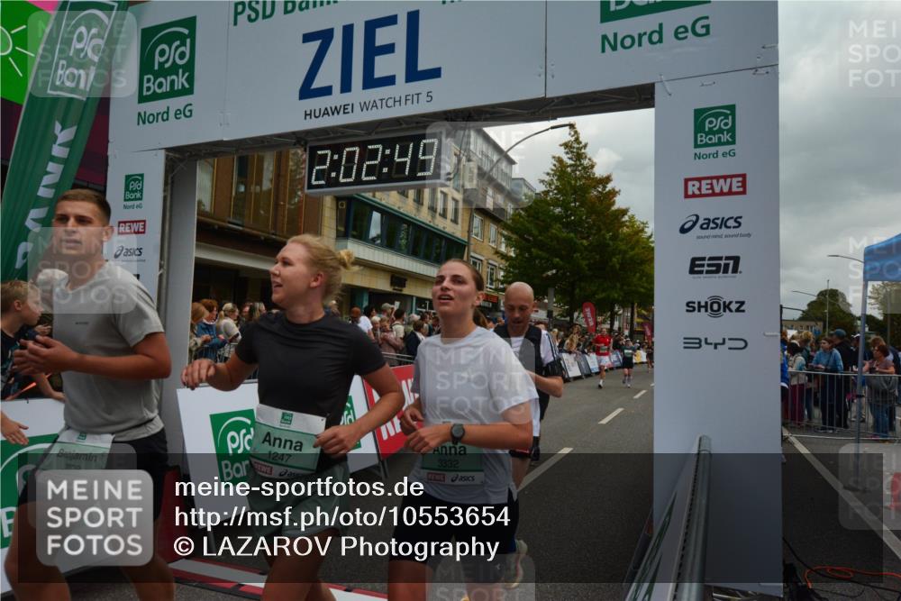 20.09.2026 - PSD Bank Halbmarathon LAZAROV Photography http://msf.ph/oto/10553654 20.09.2026 12:02:48 Ziel 1247, 1280, 1665, 1716, 1718, 1790, 1895, 2019, 2061, 2089, 2105, 2222, 2514, 2788, 2999, 3310, 3332, 3609, 4354, 4547, 4568 meine-sportfotos.de