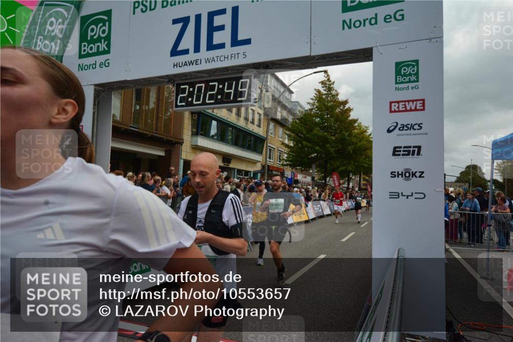 20.09.2026 - PSD Bank Halbmarathon LAZAROV Photography http://msf.ph/oto/10553657 20.09.2026 12:02:49 Ziel 1247, 1280, 1665, 1716, 1790, 1895, 2019, 2061, 2089, 2105, 2222, 2514, 2788, 2999, 3310, 3332, 3609, 4354, 4568 meine-sportfotos.de