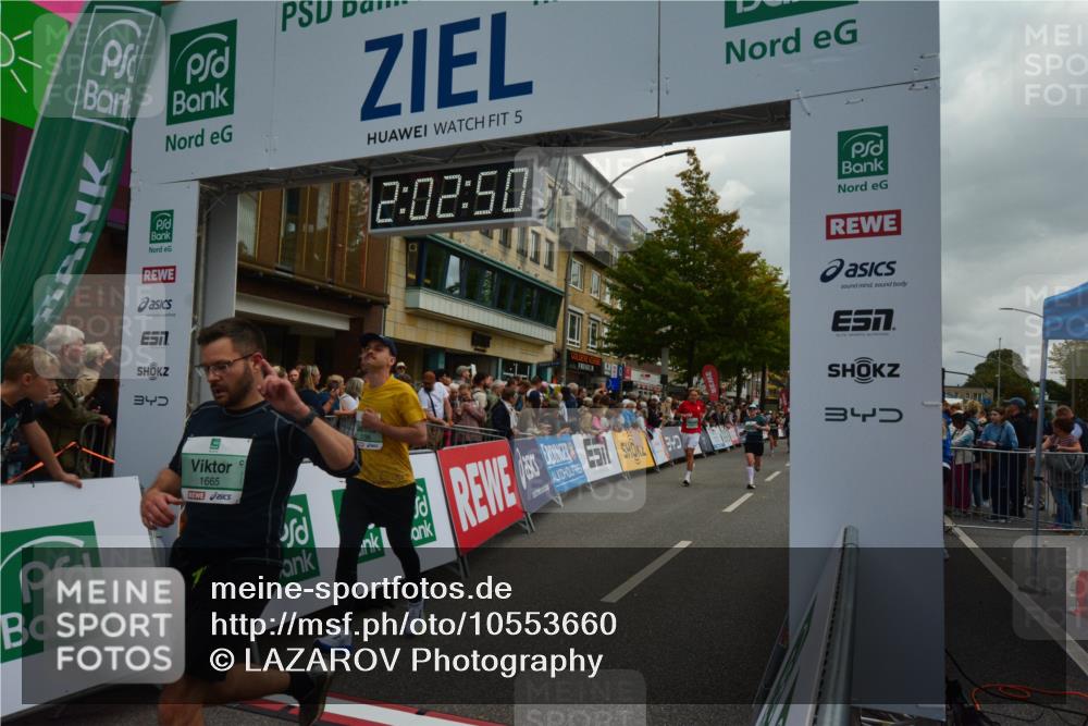 20.09.2026 - PSD Bank Halbmarathon LAZAROV Photography http://msf.ph/oto/10553660 20.09.2026 12:02:50 Ziel 1247, 1280, 1665, 1716, 1790, 1895, 2019, 2061, 2089, 2105, 2222, 2514, 2788, 2832, 2999, 3310, 3332, 3609, 4354, 4568, 4735 meine-sportfotos.de