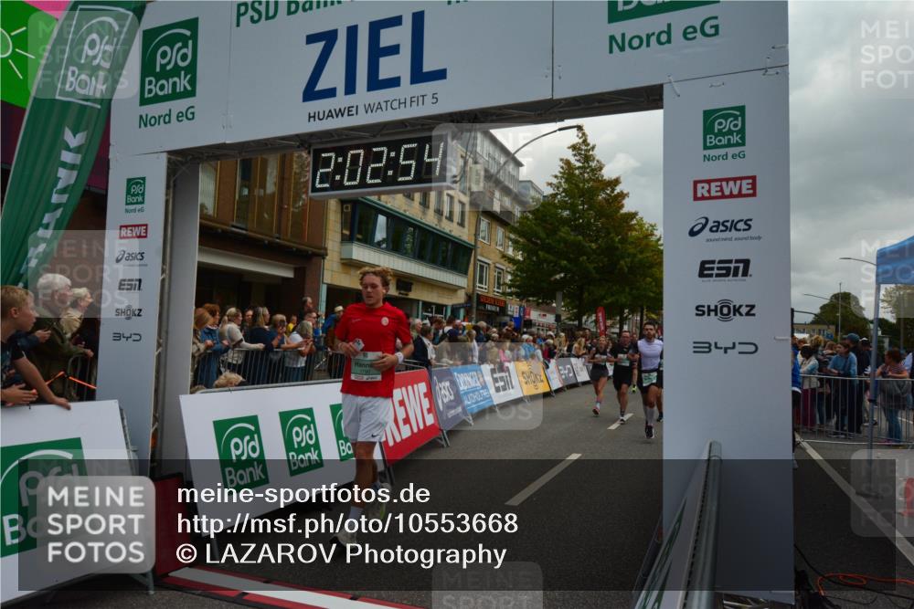 20.09.2026 - PSD Bank Halbmarathon LAZAROV Photography http://msf.ph/oto/10553668 20.09.2026 12:02:54 Ziel 1247, 1280, 1665, 1716, 1790, 2019, 2061, 2089, 2222, 2508, 2514, 2788, 2832, 2999, 3332, 3609, 4354, 4487, 4735 meine-sportfotos.de