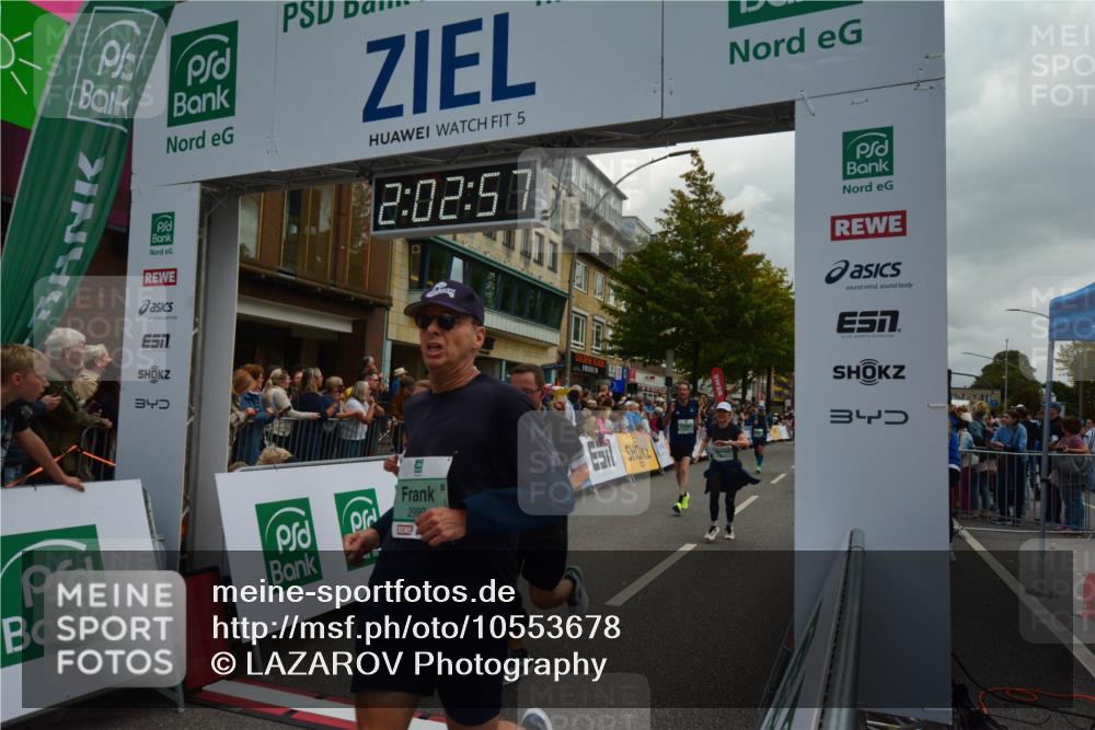 20.09.2026 - PSD Bank Halbmarathon LAZAROV Photography http://msf.ph/oto/10553678 20.09.2026 12:02:56 Ziel 1280, 1665, 1716, 1790, 2019, 2061, 2222, 2508, 2514, 2699, 2716, 2788, 2832, 2999, 4354, 4487, 4735 meine-sportfotos.de