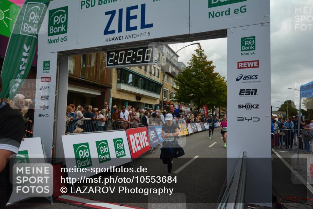 20.09.2026 - PSD Bank Halbmarathon LAZAROV Photography http://msf.ph/oto/10553684 20.09.2026 12:02:58 Ziel 1280, 1716, 1790, 1908, 2019, 2061, 2222, 2508, 2514, 2699, 2716, 2832, 2999, 4354, 4487, 4735 meine-sportfotos.de