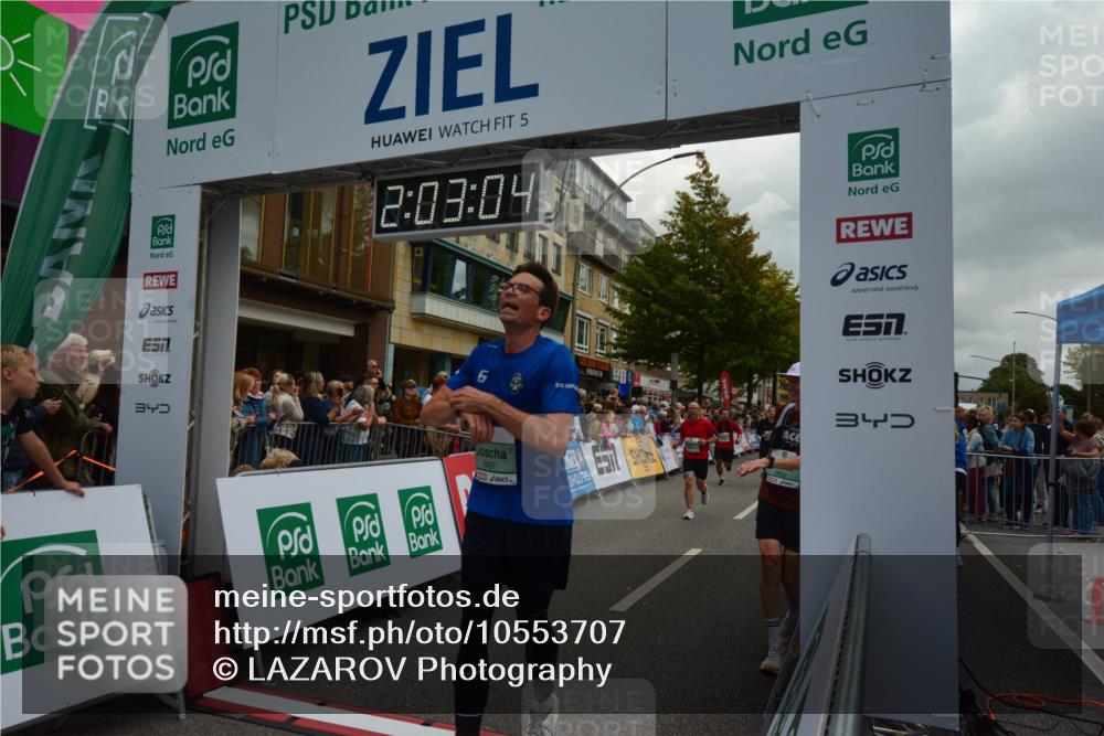 20.09.2026 - PSD Bank Halbmarathon LAZAROV Photography http://msf.ph/oto/10553707 20.09.2026 12:03:03 Ziel 1239, 1716, 1727, 1908, 2061, 2222, 2508, 2514, 2699, 2716, 2832, 2913, 4210, 4354, 4487, 4735 meine-sportfotos.de