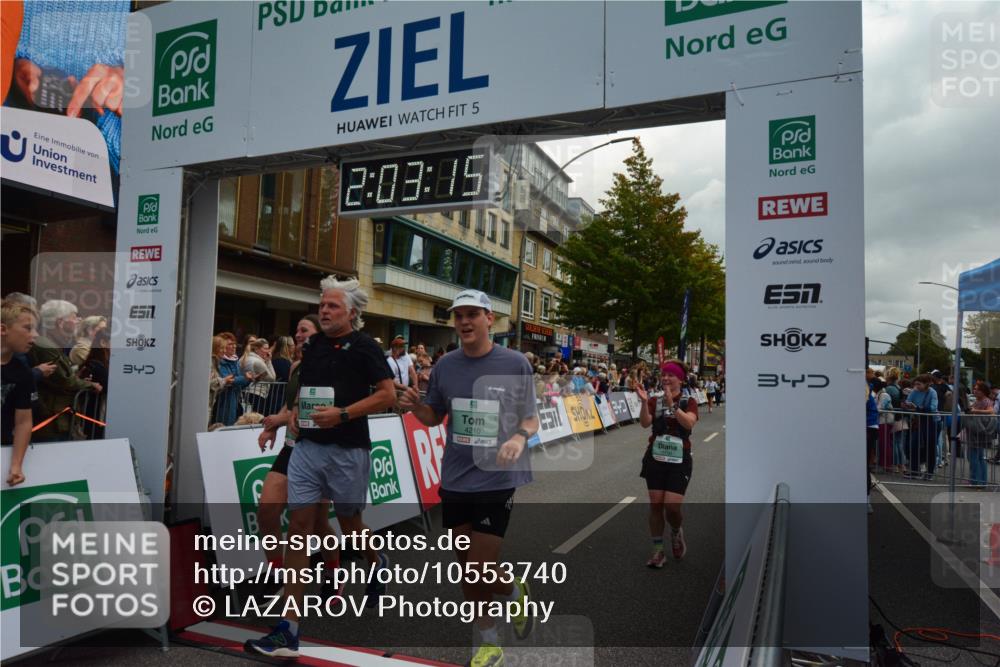 20.09.2026 - PSD Bank Halbmarathon LAZAROV Photography http://msf.ph/oto/10553740 20.09.2026 12:03:15 Ziel 1239, 1255, 1412, 1727, 1750, 1908, 2285, 2557, 2913, 4210 meine-sportfotos.de