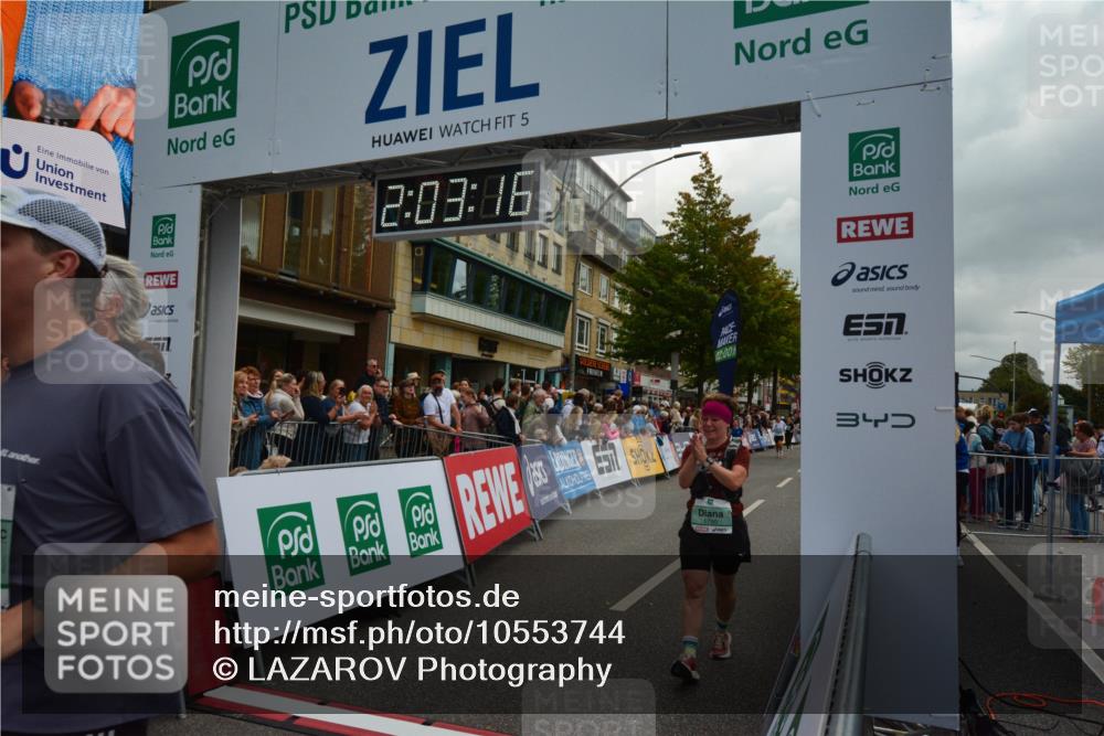 20.09.2026 - PSD Bank Halbmarathon LAZAROV Photography http://msf.ph/oto/10553744 20.09.2026 12:03:15 Ziel 1239, 1255, 1412, 1727, 1750, 1908, 2285, 2557, 2913, 4210 meine-sportfotos.de