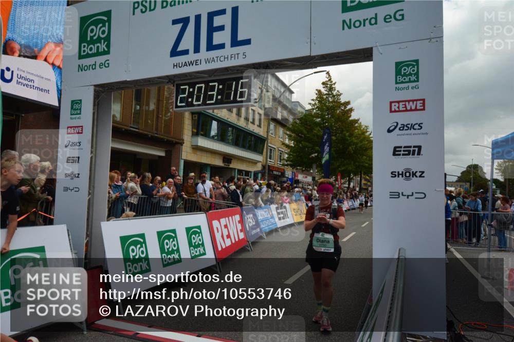 20.09.2026 - PSD Bank Halbmarathon LAZAROV Photography http://msf.ph/oto/10553746 20.09.2026 12:03:16 Ziel 1239, 1255, 1412, 1727, 1750, 1908, 2285, 2557, 2743, 2913, 4210 meine-sportfotos.de
