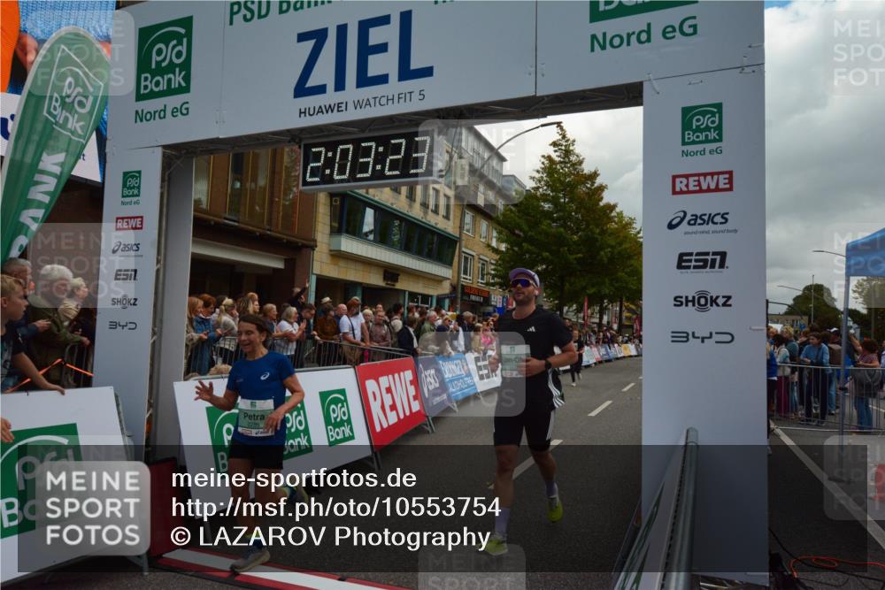 20.09.2026 - PSD Bank Halbmarathon LAZAROV Photography http://msf.ph/oto/10553754 20.09.2026 12:03:22 Ziel 1255, 1412, 1658, 1750, 2254, 2285, 2557, 2743, 3053 meine-sportfotos.de