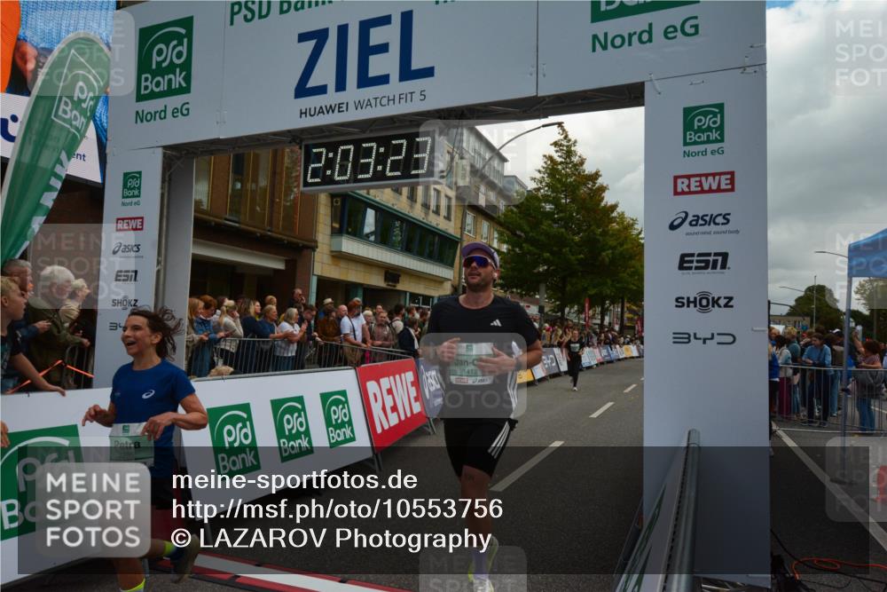 20.09.2026 - PSD Bank Halbmarathon LAZAROV Photography http://msf.ph/oto/10553756 20.09.2026 12:03:22 Ziel 1255, 1412, 1658, 1750, 2254, 2285, 2557, 2743, 3053 meine-sportfotos.de