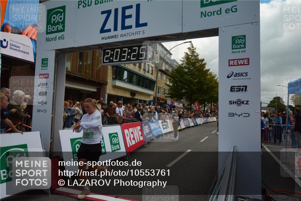 20.09.2026 - PSD Bank Halbmarathon LAZAROV Photography http://msf.ph/oto/10553761 20.09.2026 12:03:24 Ziel 1255, 1412, 1658, 2254, 2285, 2557, 2578, 2743, 2756, 3053, 3246 meine-sportfotos.de