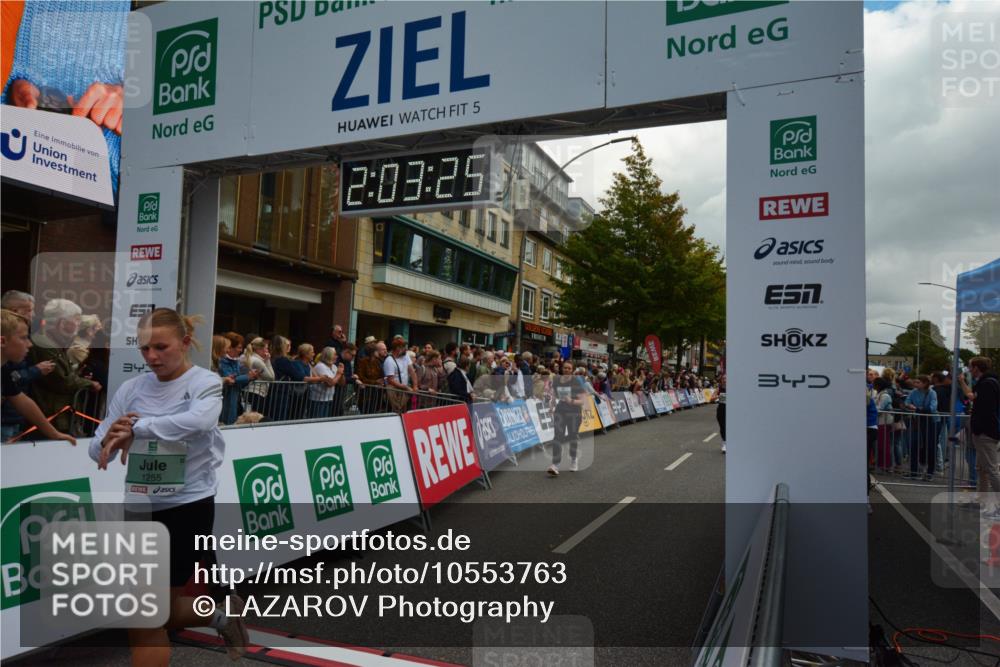 20.09.2026 - PSD Bank Halbmarathon LAZAROV Photography http://msf.ph/oto/10553763 20.09.2026 12:03:25 Ziel 1255, 1412, 1658, 2254, 2285, 2557, 2578, 2743, 2756, 3053, 3246 meine-sportfotos.de