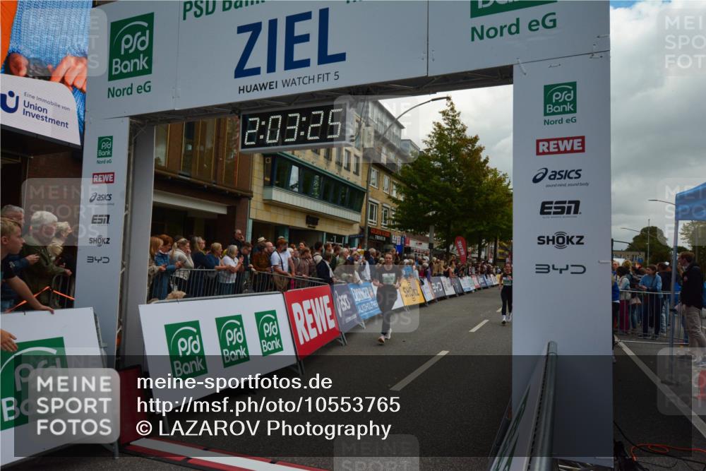 20.09.2026 - PSD Bank Halbmarathon LAZAROV Photography http://msf.ph/oto/10553765 20.09.2026 12:03:25 Ziel 1255, 1412, 1658, 2254, 2285, 2557, 2578, 2743, 2756, 3053, 3246 meine-sportfotos.de