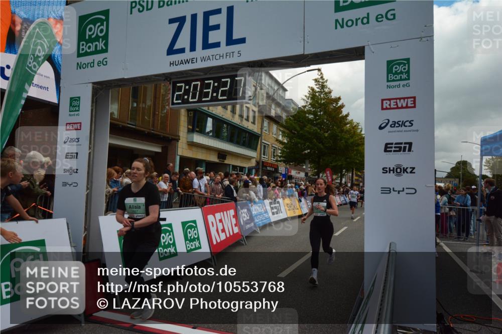 20.09.2026 - PSD Bank Halbmarathon LAZAROV Photography http://msf.ph/oto/10553768 20.09.2026 12:03:27 Ziel 1255, 1412, 1658, 2254, 2285, 2390, 2557, 2578, 2743, 2756, 3053, 3246 meine-sportfotos.de