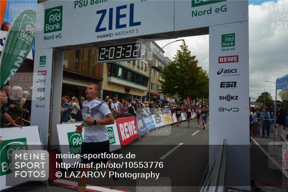 20.09.2026 - PSD Bank Halbmarathon LAZAROV Photography http://msf.ph/oto/10553776 20.09.2026 12:03:31 Ziel 1658, 1978, 2254, 2390, 2557, 2578, 2743, 2756, 3053, 3246, 3320, 3461, 3931 meine-sportfotos.de