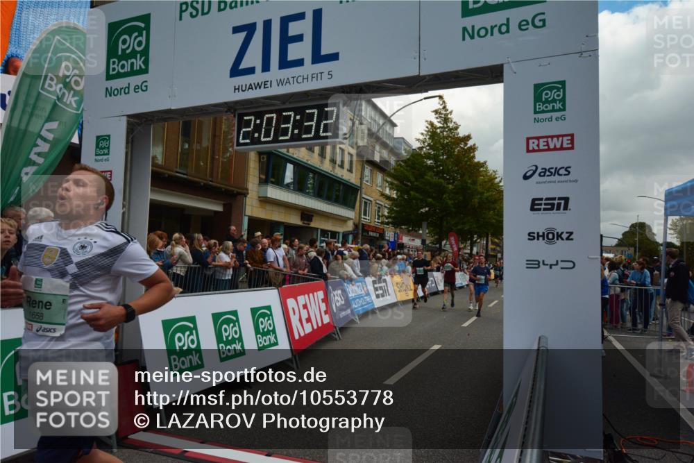 20.09.2026 - PSD Bank Halbmarathon LAZAROV Photography http://msf.ph/oto/10553778 20.09.2026 12:03:32 Ziel 1658, 1978, 2254, 2390, 2557, 2578, 2743, 2756, 3053, 3246, 3320, 3461, 3931 meine-sportfotos.de