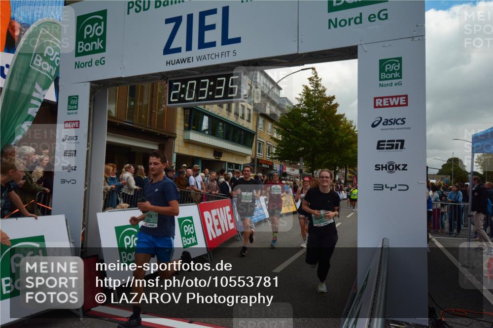 20.09.2026 - PSD Bank Halbmarathon LAZAROV Photography http://msf.ph/oto/10553781 20.09.2026 12:03:34 Ziel 1658, 1978, 2254, 2390, 2578, 2743, 2756, 3053, 3246, 3320, 3461, 3879, 3931 meine-sportfotos.de