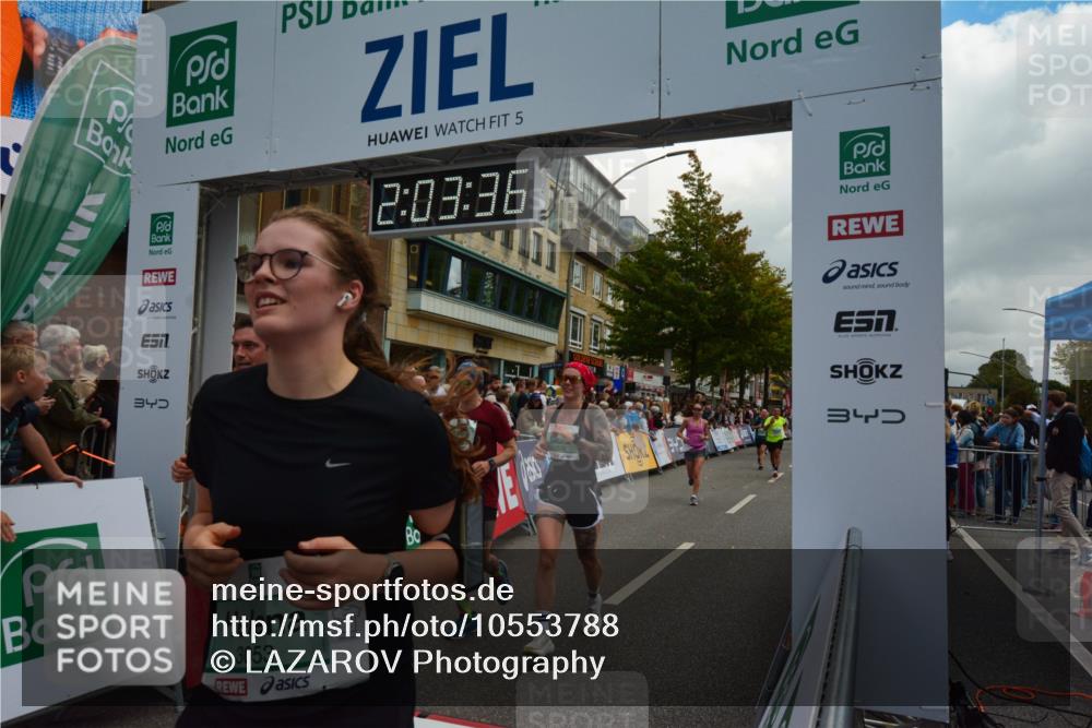 20.09.2026 - PSD Bank Halbmarathon LAZAROV Photography http://msf.ph/oto/10553788 20.09.2026 12:03:35 Ziel 1658, 1978, 2049, 2254, 2390, 2578, 2756, 3053, 3246, 3320, 3461, 3879, 3931 meine-sportfotos.de