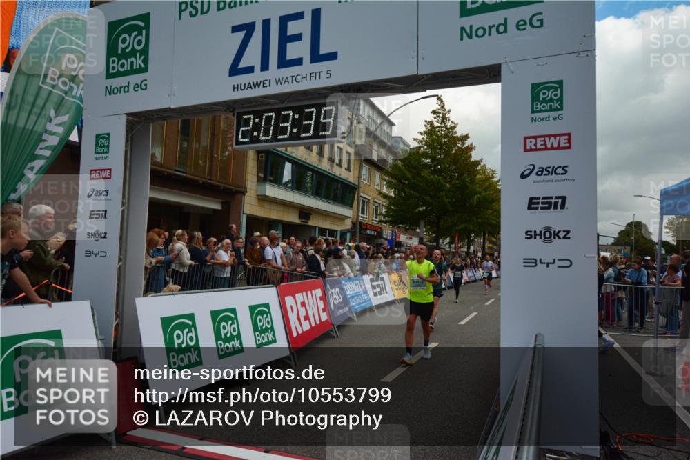 20.09.2026 - PSD Bank Halbmarathon LAZAROV Photography http://msf.ph/oto/10553799 20.09.2026 12:03:39 Ziel 1405, 1978, 2049, 2195, 2254, 2390, 2461, 2578, 2756, 3053, 3246, 3320, 3461, 3879, 3931, 4040, 4135 meine-sportfotos.de