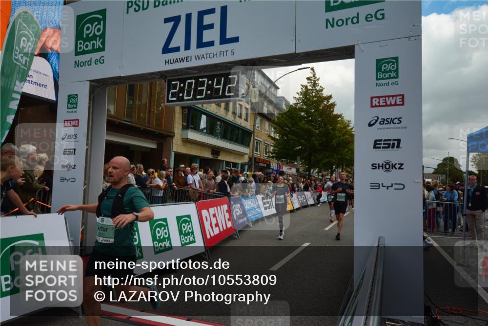 20.09.2026 - PSD Bank Halbmarathon LAZAROV Photography http://msf.ph/oto/10553809 20.09.2026 12:03:41 Ziel 1405, 1978, 2049, 2195, 2390, 2461, 2578, 2756, 3246, 3320, 3461, 3879, 3931, 4040, 4135 meine-sportfotos.de